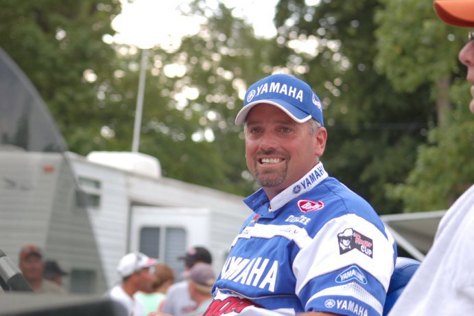 CF8CA6D3-E001-432E-BD48-6F007C3C4A70