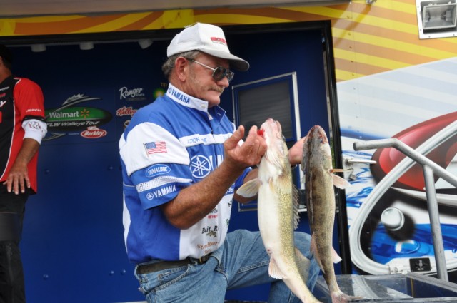 CFBE27D0-D3A2-48B0-B396-1ED8D8748ED4