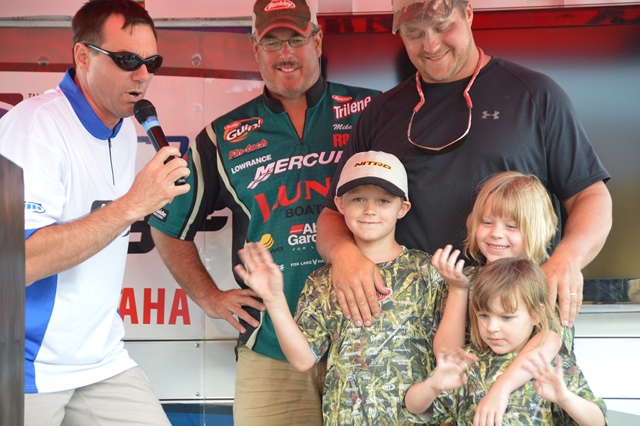 CFE11F2E-DAE7-4E56-83F4-760A810362B3