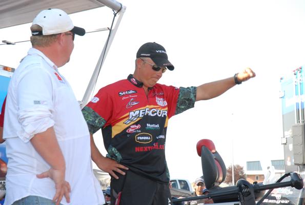 1E8755A7-8A41-4647-BA16-8269698B1D43