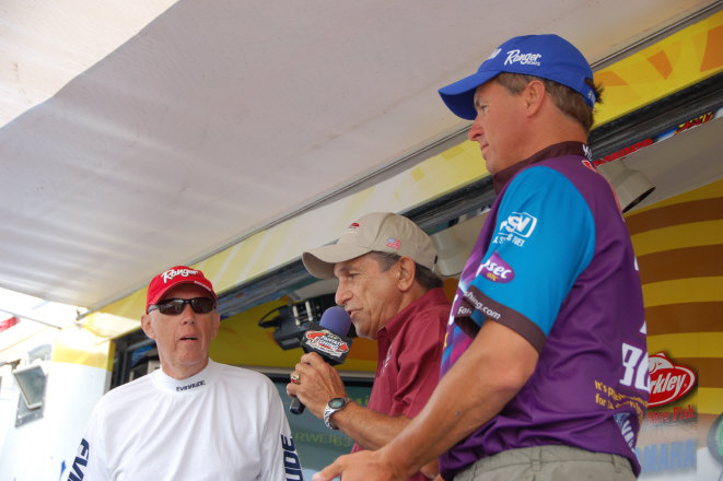 86B0462C-C58E-475E-883D-1456C5FA1ABA