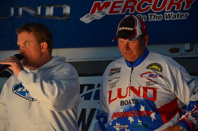 0A221D3D-513C-4CC1-93A8-F185C8FC81F5