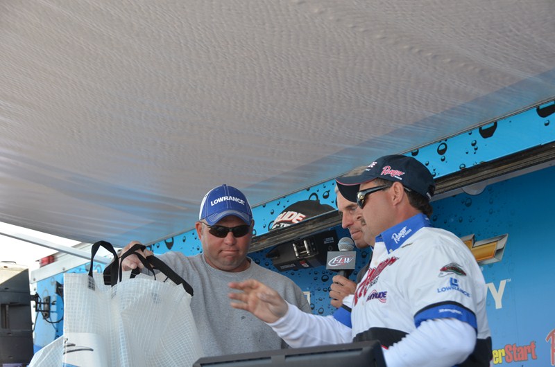 70B3B830-79BF-421F-9E35-2B5F344BDA20