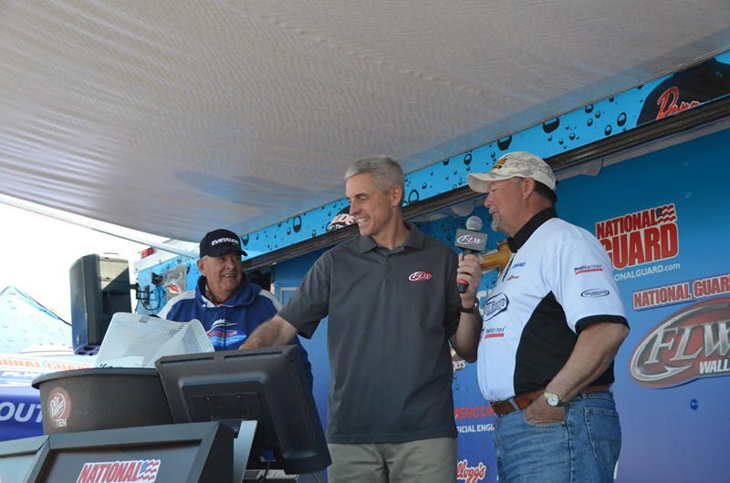 FEFD4CD1-AD26-436D-908A-906075203ED2