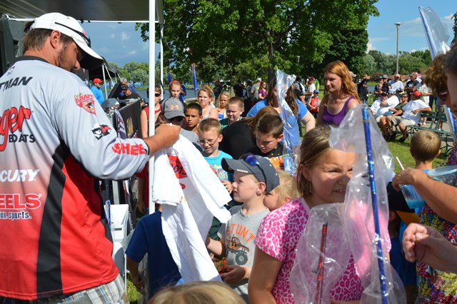 D00733EF-0BA3-4DF5-8D28-7EB15A4DA772