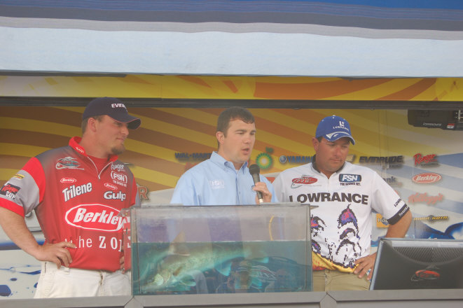 D00B2CB4-03B7-4599-B696-858E3A17419B