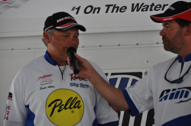 D0474B92-0745-4E30-9A49-51EA665DE29B