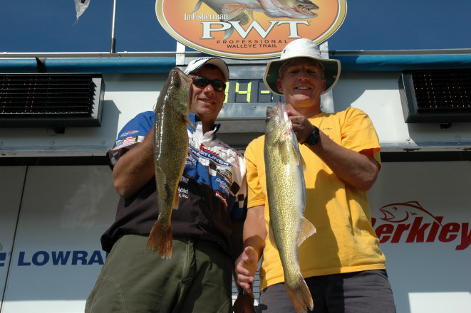 D08B939B-64BA-4188-9689-097073B39A8E