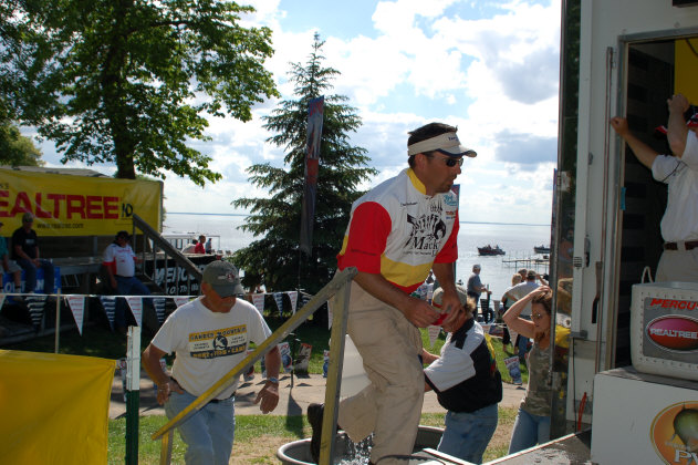 D0AD627C-91D3-473A-99C3-A5D59A5367BD