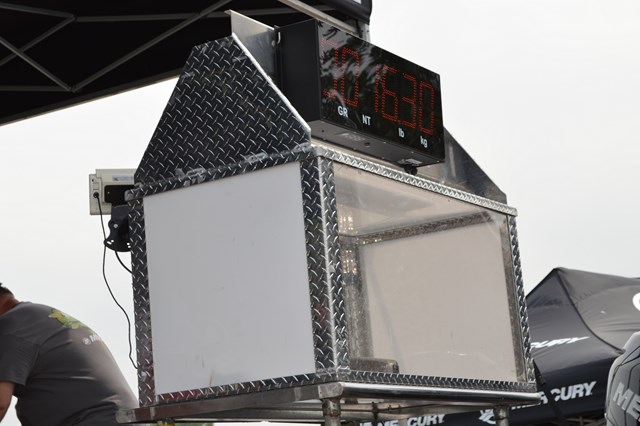 D0CE0A8A-1193-4E13-830A-33BC50911C5F