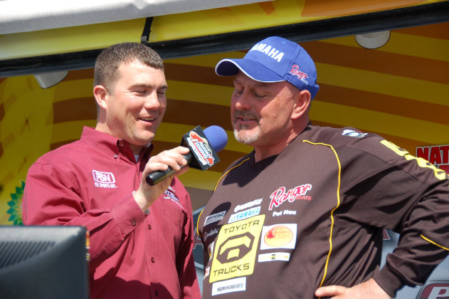 D0D807E2-98DC-4919-A2ED-3483572460A1