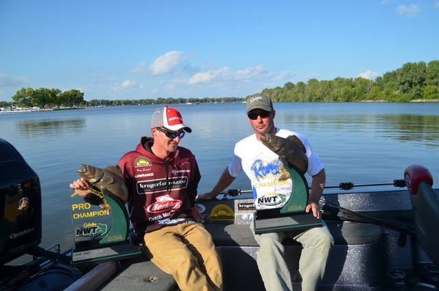 D125D5F6-3552-48E9-A219-40C6AB99FE57