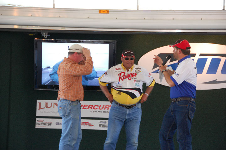 D179A65F-23BE-4C20-8003-92AA37EBC840