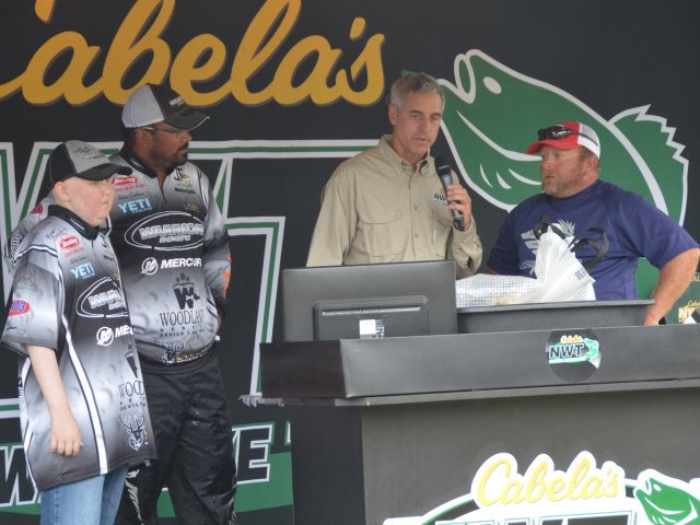 D1A6D7FB-5F44-4CEB-9522-347C99AED9BF