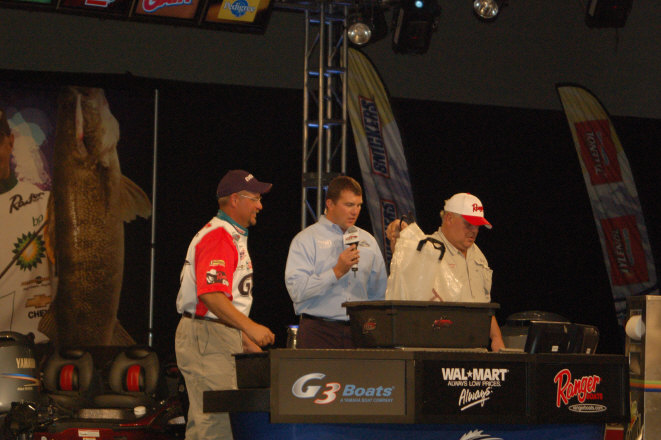 D1C698B4-86BA-4FBD-90B2-FD7B720E5E1A