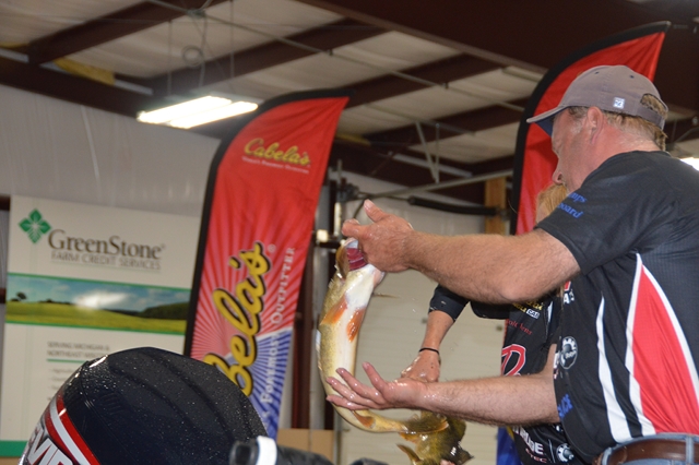 D1DAD4A2-8D3C-4C3E-8F59-A3B458349C7B