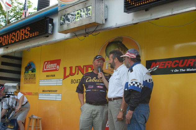 D22843FC-8EB9-4F35-8C16-1C231F516DDF