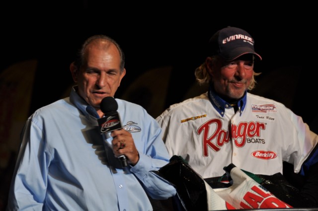 D2521878-00BF-44A1-AD2C-3BED27C1612E