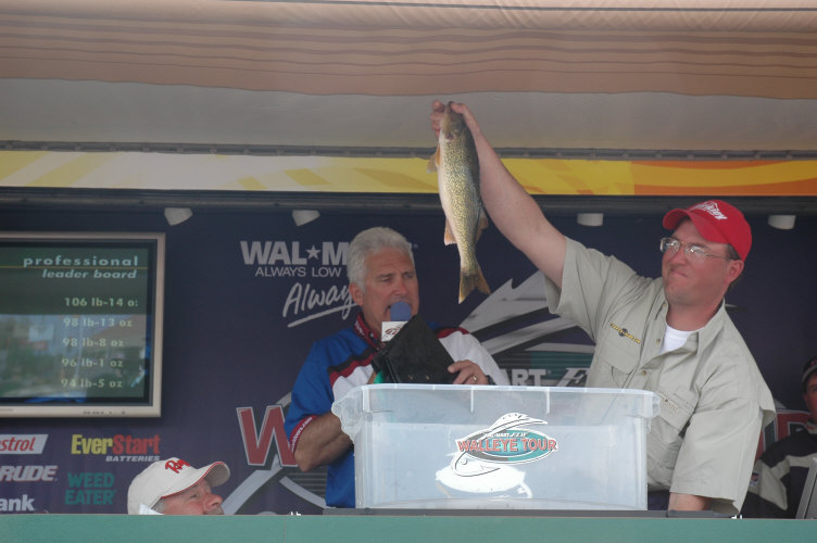 D25298C7-0EF2-4E3E-96A4-631CB97DEA3E