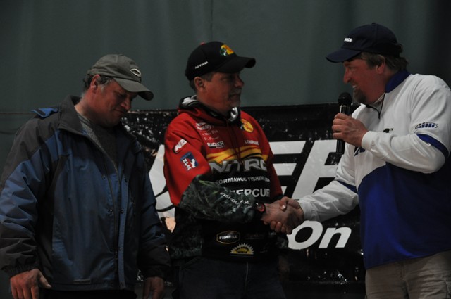 D25BB643-90ED-46A1-A920-3FB57C1BC649