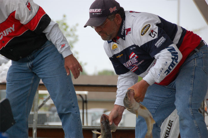 D2719D1B-9C30-40BE-8387-D919F4FCD488