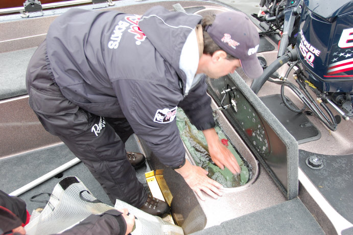 D28E035D-F883-4572-BDAC-6C5406E30913