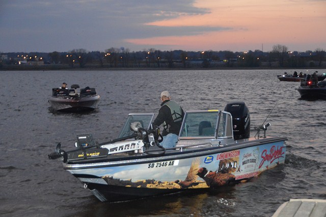 D2A5EF73-CD5C-451B-BBB2-C4D0376B313F