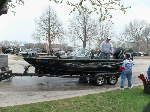 D2B50F64-432B-44E4-A2EE-2D13638EAF05