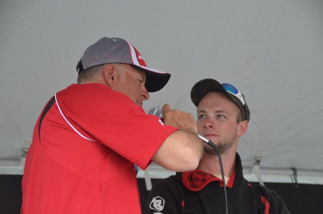 D2F490C9-DF17-452F-8CD9-B9ACBAB49143