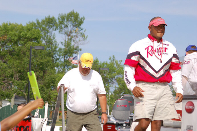 D36161C4-C6F9-41B3-9DFA-0998F2AF78F0