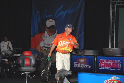 D3685677-4C32-47B8-8782-CD03081FC8FB