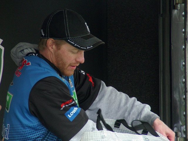 D3AC4910-20B5-4144-8F74-8EE4833D8BAF