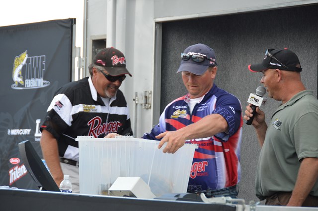 D3C16A2A-767B-47D8-94C3-07CF9CC0295C