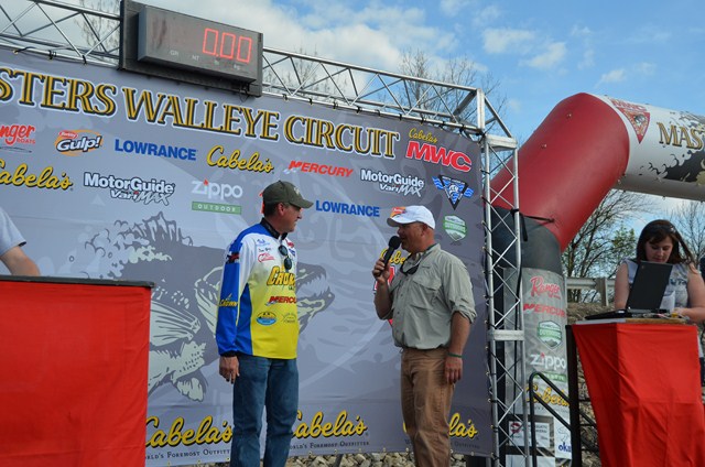 D3C553A6-2448-4C10-AFB4-DED07D1D2005