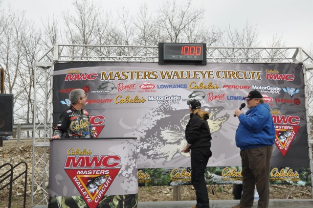 D42893F5-18F5-4EBD-A7AE-AA3C9DC6126C