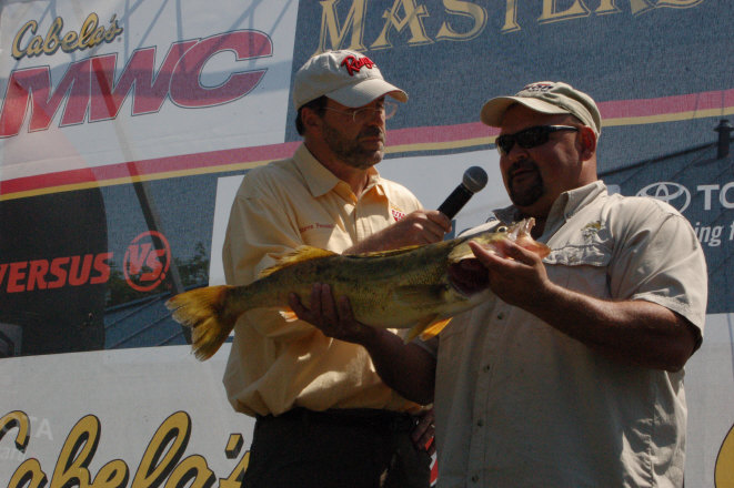 D450D887-269B-42B9-98FB-12506C3A42C6