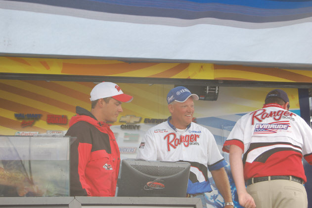 D4A096A5-CF33-4468-9416-DACC129CBBC0