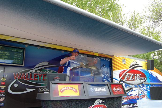 D4B56143-36B2-4974-9649-455D58BDCF6B