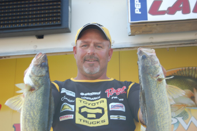 D4F0DE32-1069-4737-B35F-C27A8B7CA79A