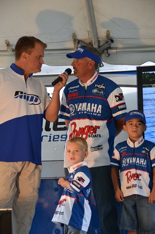 D504A337-BB78-4184-B89B-2F659B59ABC3