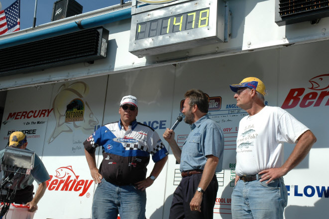 D5082610-7B35-44F1-BA42-403267E32303