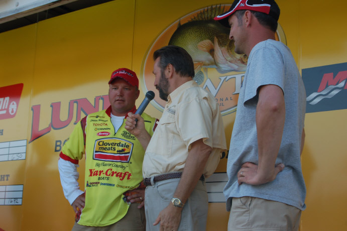 D51E55FC-AEF8-4366-A924-C19C7812C336