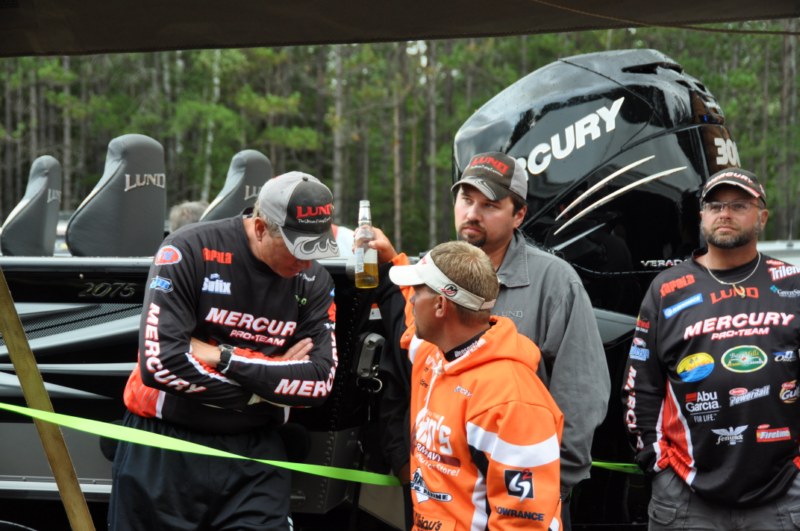 D559AC72-3079-4C9F-B494-42DF4F8C1CC1