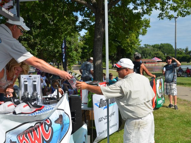 D571FF1D-0414-4AFA-A620-FCE6C0314BE6