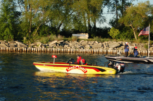 D5E44EB2-2C9D-42E3-B24C-D06D7AEA9BCC