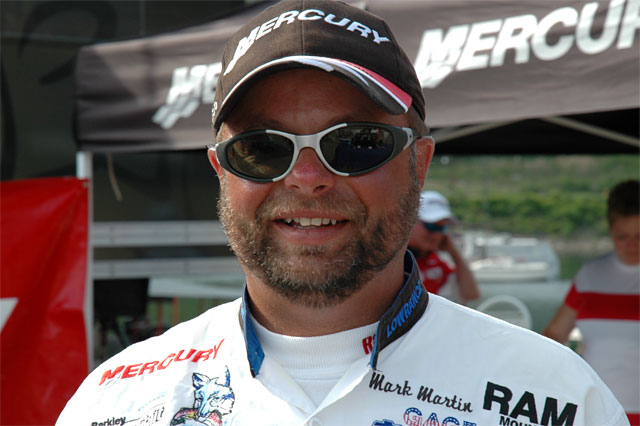 D66033FF-80BB-4133-9D64-75E7D898A0DD