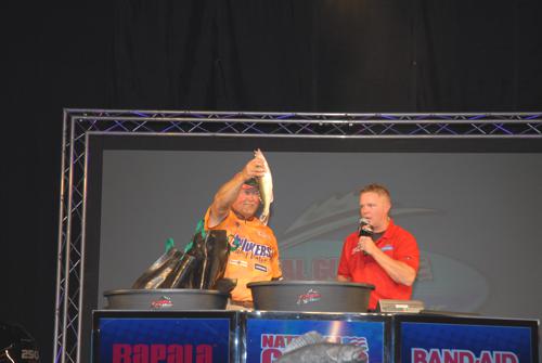 D6700898-1E3A-4A99-AEFD-EC2CDDF54022