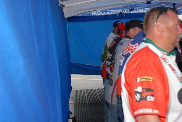 D6727BBA-BDED-4EAE-9897-4A93CCE98D7A