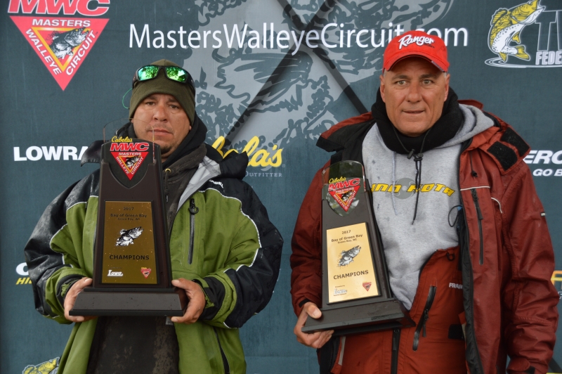 D6AF0D93-2AD7-4F19-875A-0FE03A88D9FD