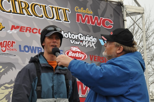 D6B7382F-3A95-4DA4-AB3A-A01FE3B5A5DC